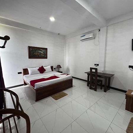 Ciel Star Anuradhapura Hotel Exterior foto